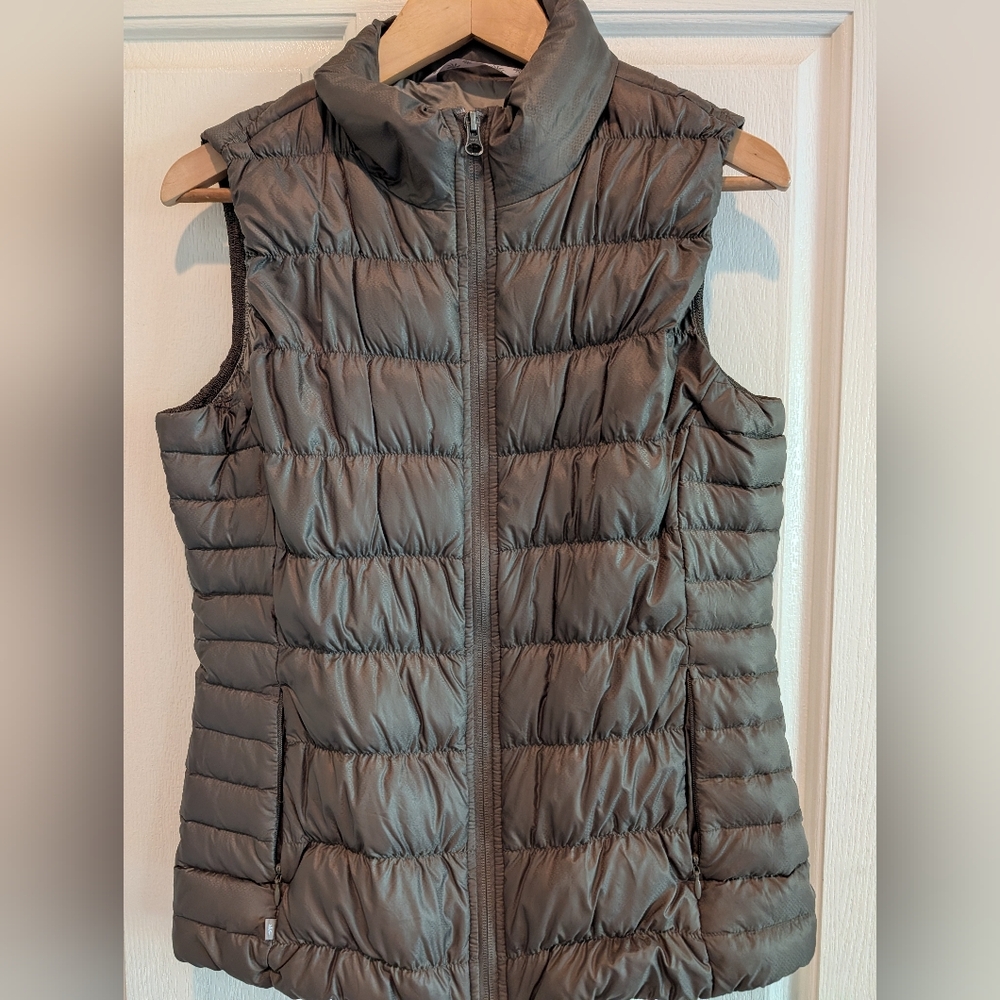 Athleta- Women's Goose Down Puffer Vest- Small